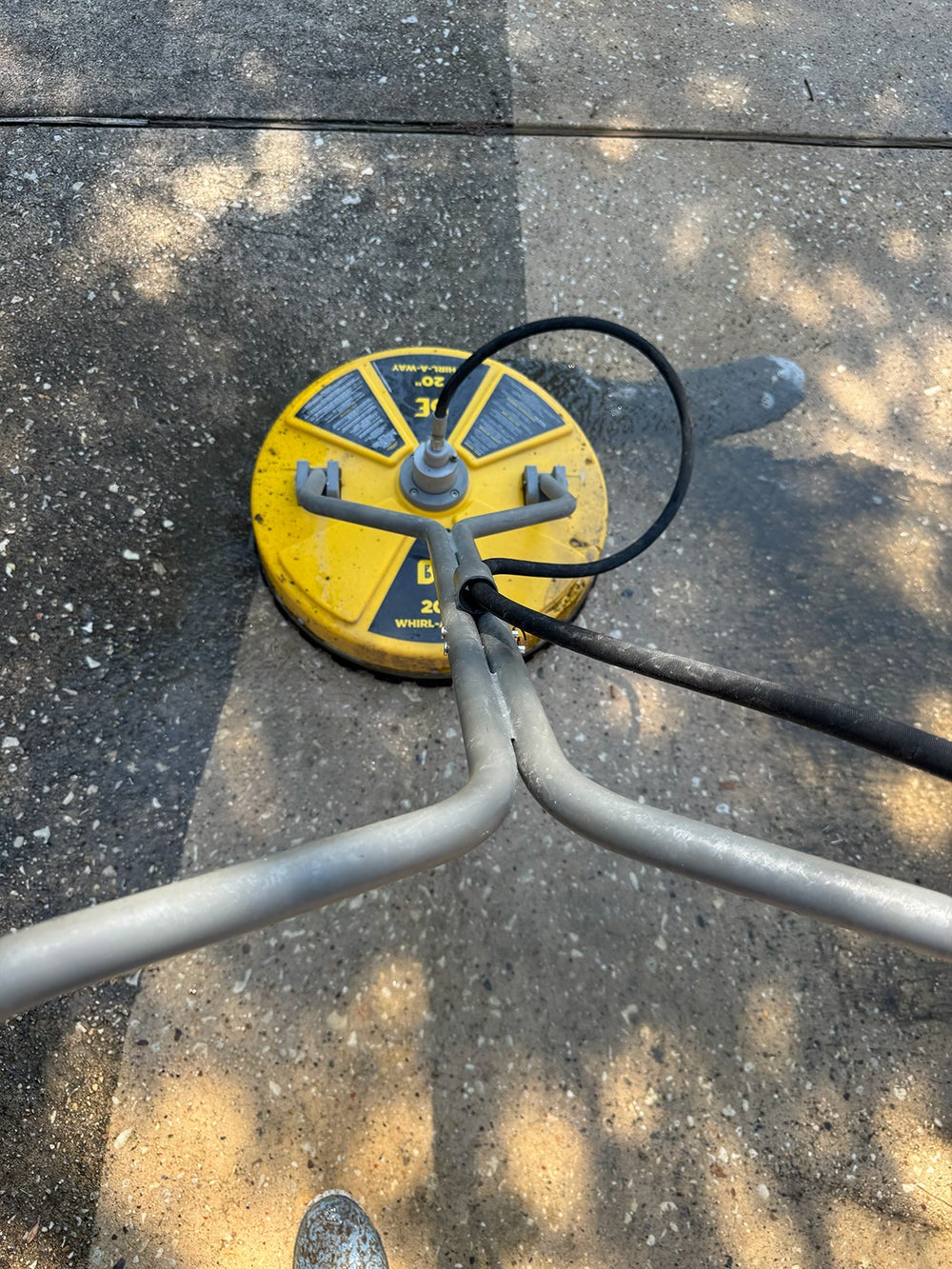 Gallery Leo Exterior Cleaning